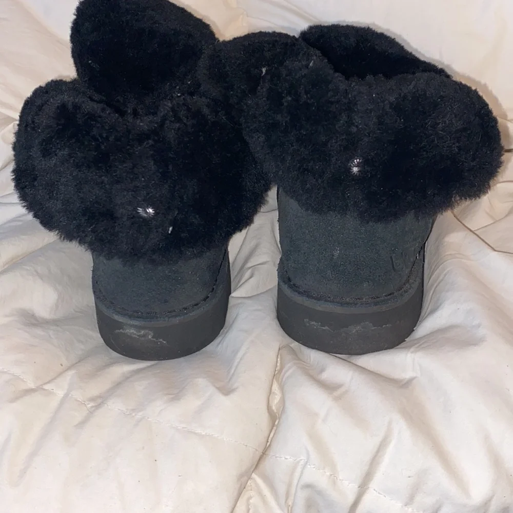 UGG Quincy black suede boots size 5 1/2